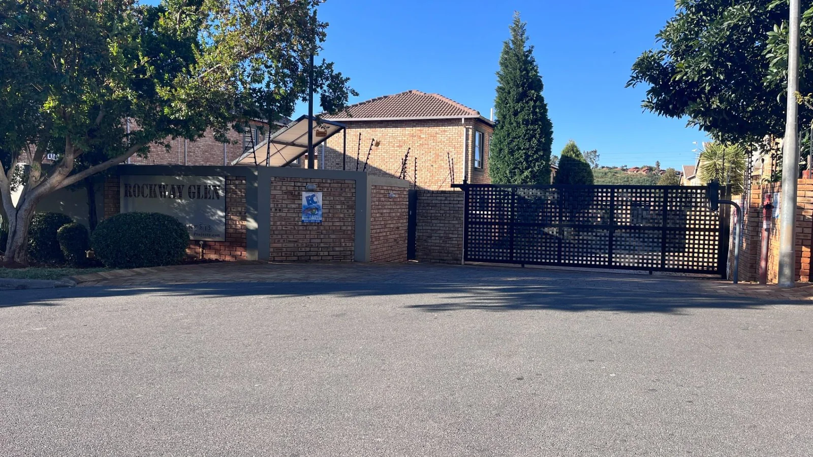3 Bedroom Townhouse in Wilgeheuwel