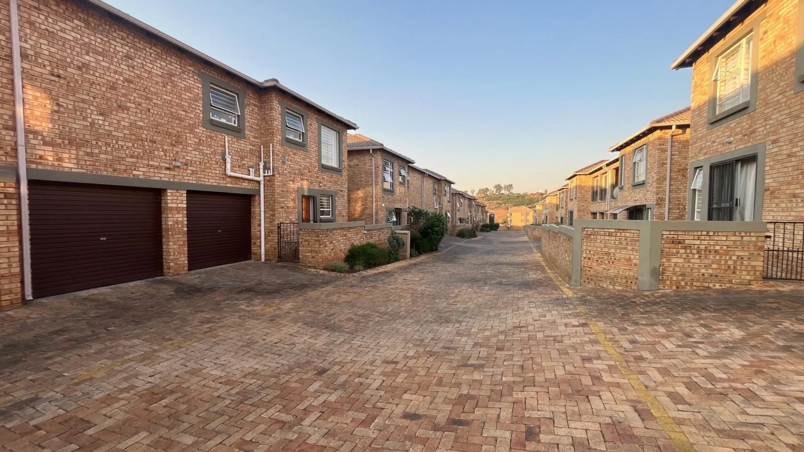 3 Bedroom Townhouse in Wilgeheuwel