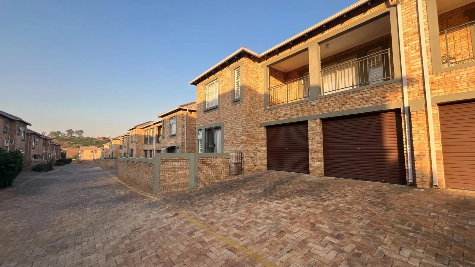 3 Bedroom Townhouse in Wilgeheuwel