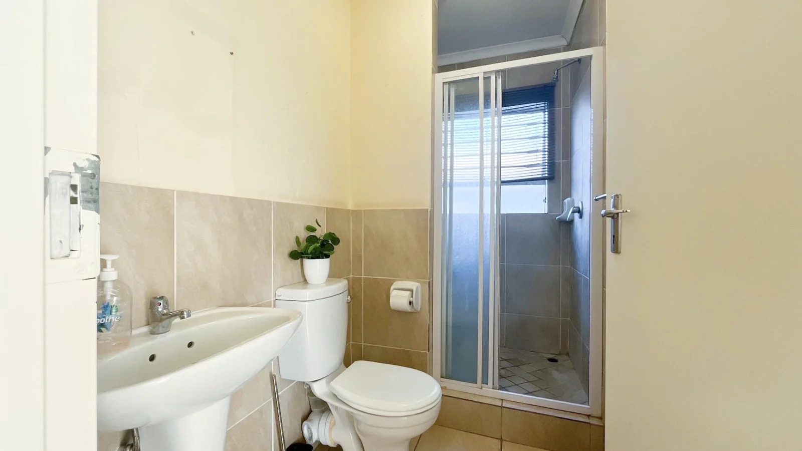 3 Bedroom Townhouse in Wilgeheuwel