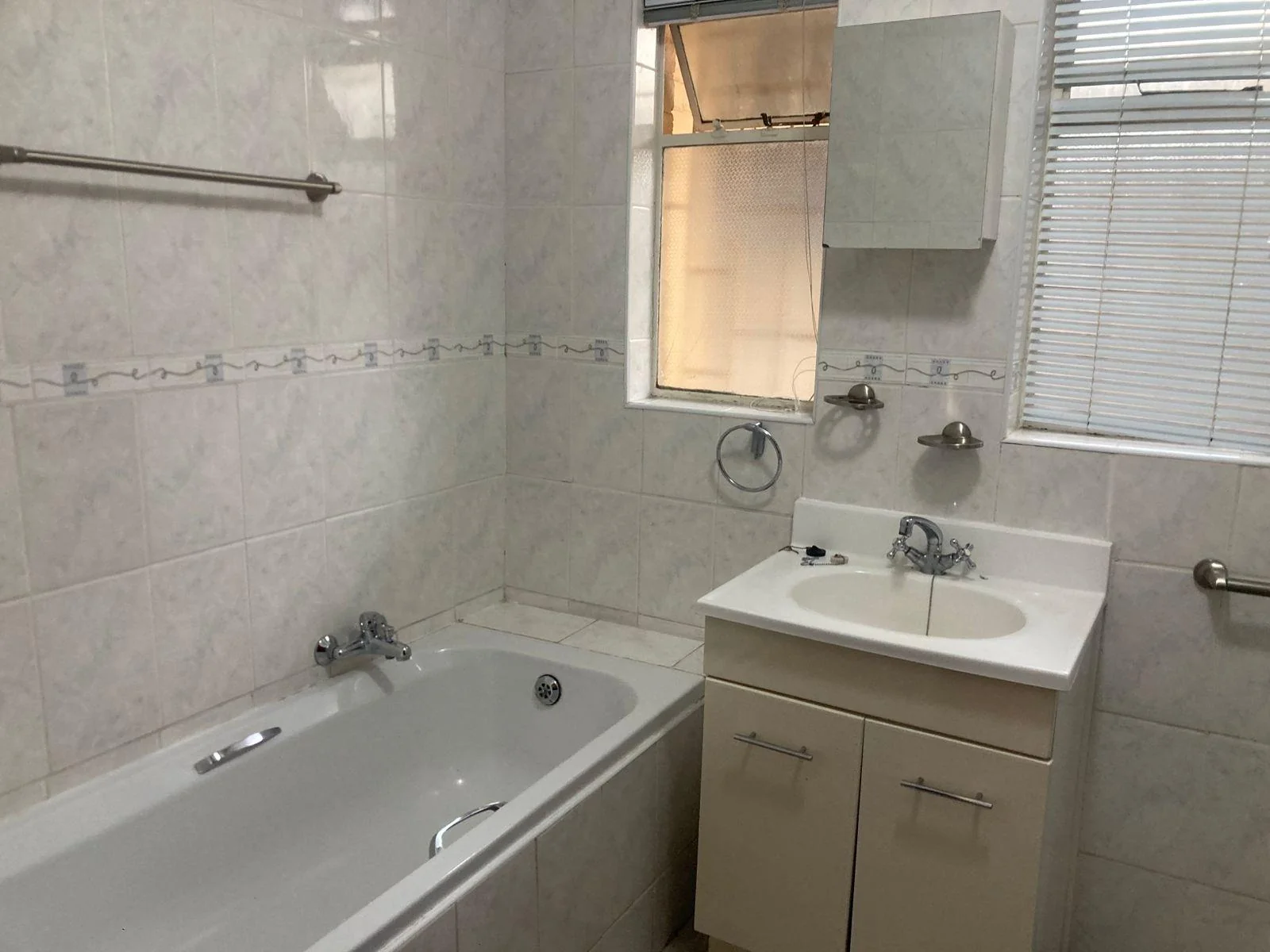 Student Accommodation For Sale – UFS Accredited & Fully Furnished<br/>Prime Location | Income-Generating Investment