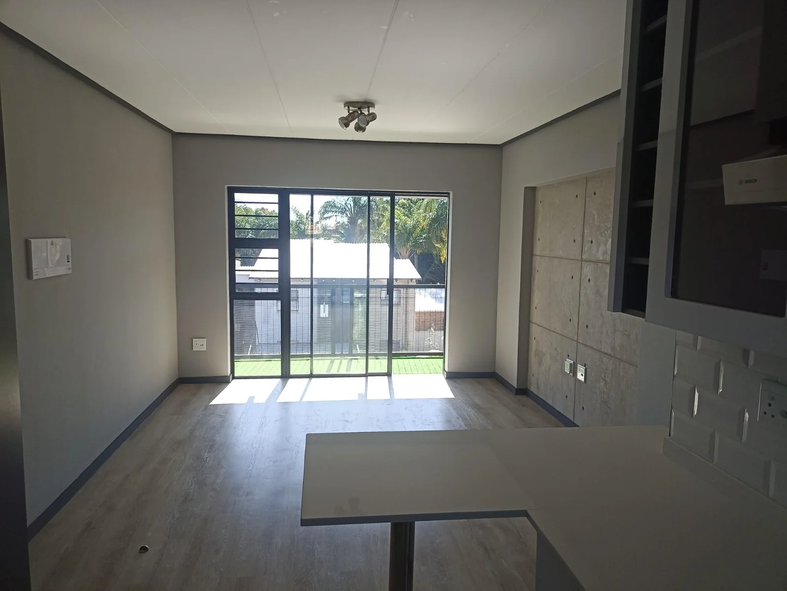 BEAUTIFUL BRAND NEW MODERN APARTMENT TO LET IN MONTANA!!!!!