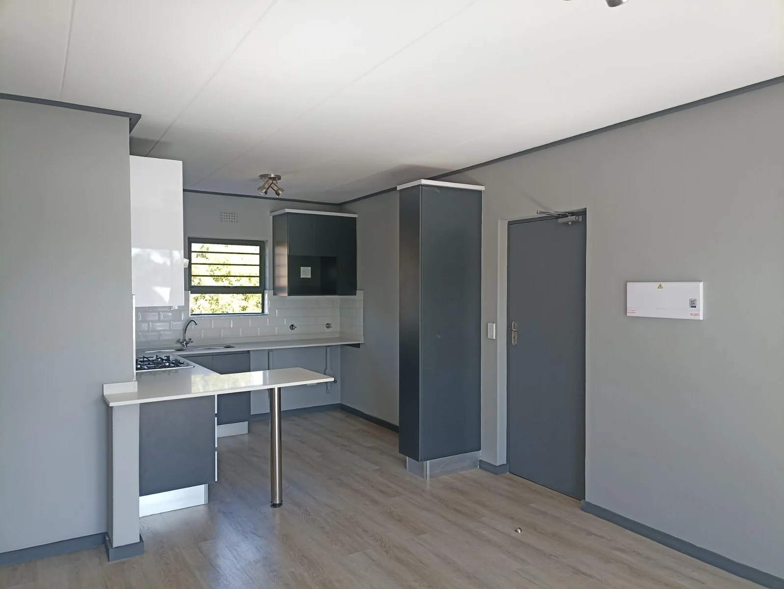 BEAUTIFUL BRAND NEW MODERN APARTMENT TO LET IN MONTANA!!!!!