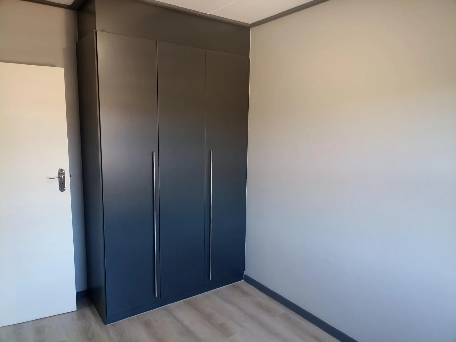 BEAUTIFUL BRAND NEW MODERN APARTMENT TO LET IN MONTANA!!!!!