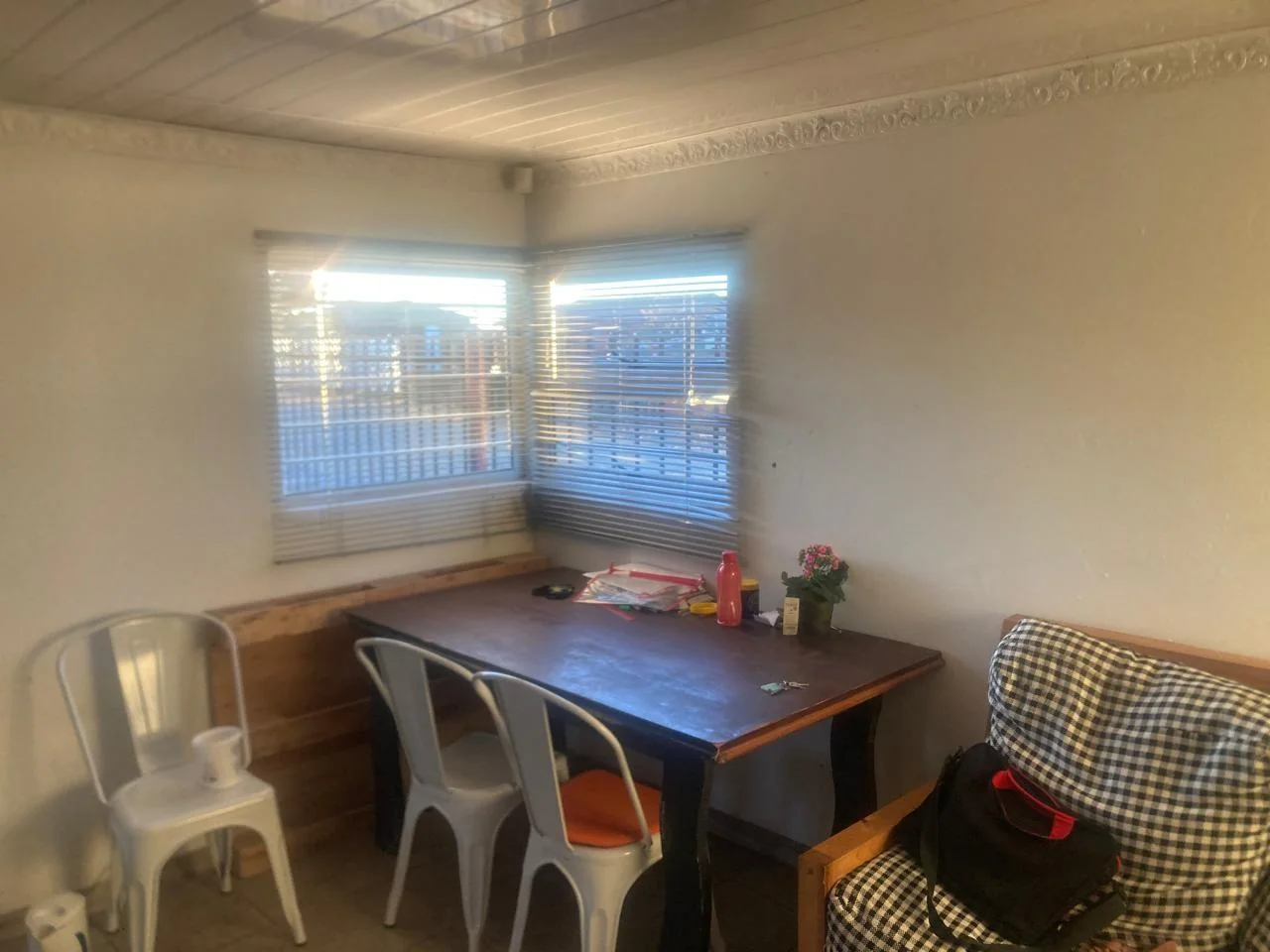 Charming 3-Bedroom Home for Sale – Ideal Location!