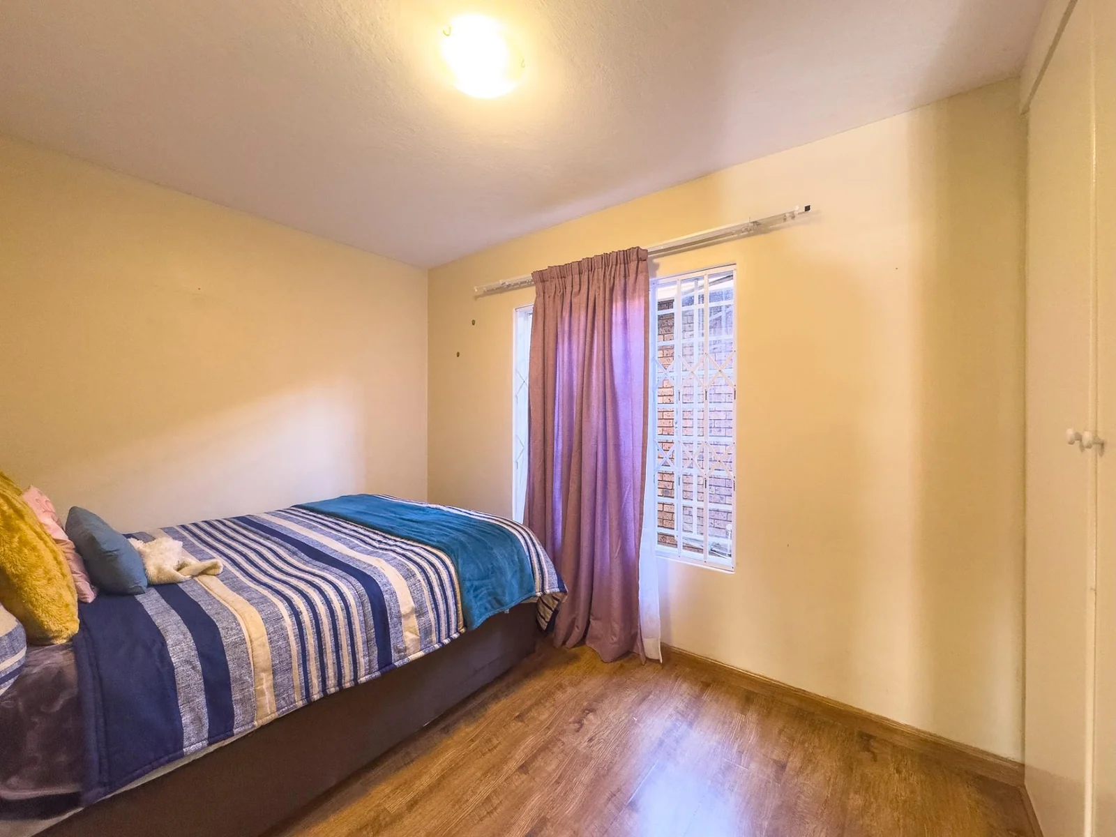 2 Bedroom Ground Floor Unit to Rent in Pierre van Ryneveld