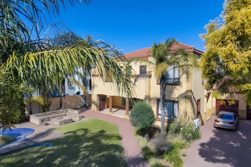 Blue Valley Golf Estate, Centurion