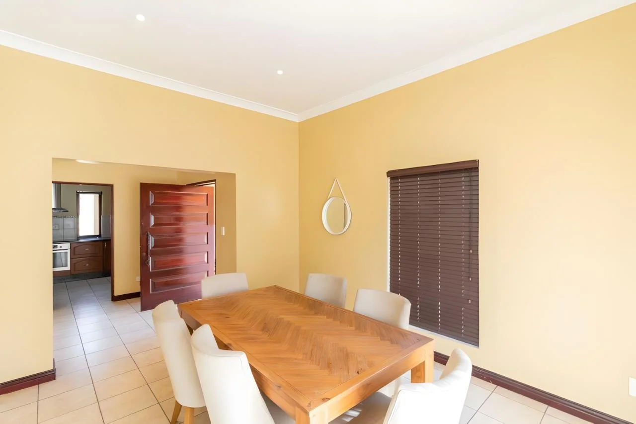 Elegant 4-Bedroom Tuscan-Style Home in Blue Valley Golf Estate – Secure Living with Pool, Jacuzzi & Scenic Luxury