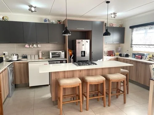 Glen Marais, Kempton Park