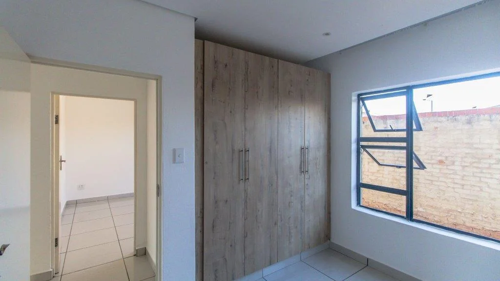 <br/>Modern Apartment in Bendor, Polokwane Offering Secure Living and Easy Lock-Up-and-Go Lifestyle