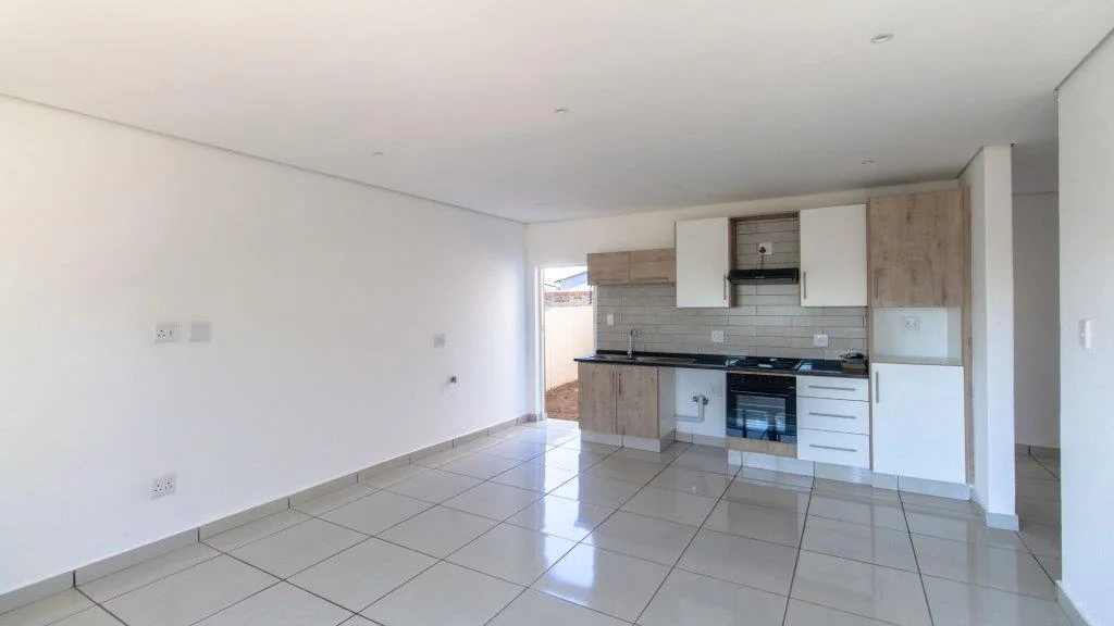 <br/>Modern Apartment in Bendor, Polokwane Offering Secure Living and Easy Lock-Up-and-Go Lifestyle