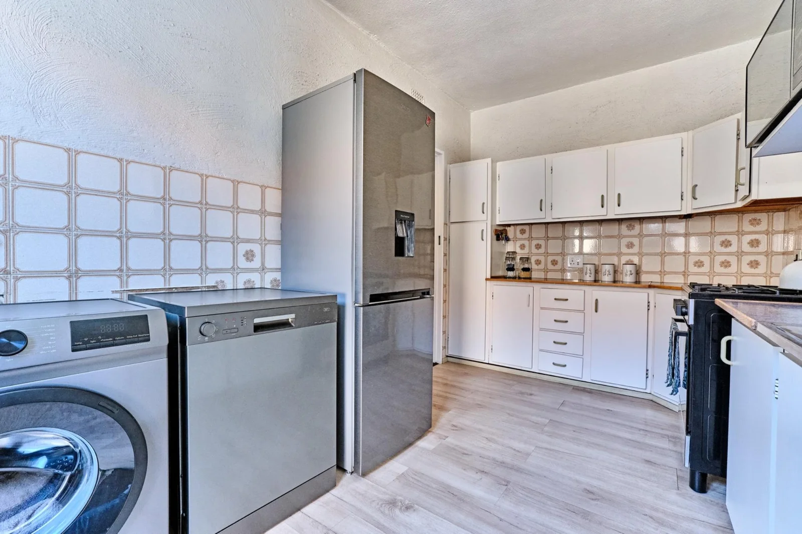 Inviting 2-Bedroom Duplex in Tranquil Fairland for sale.