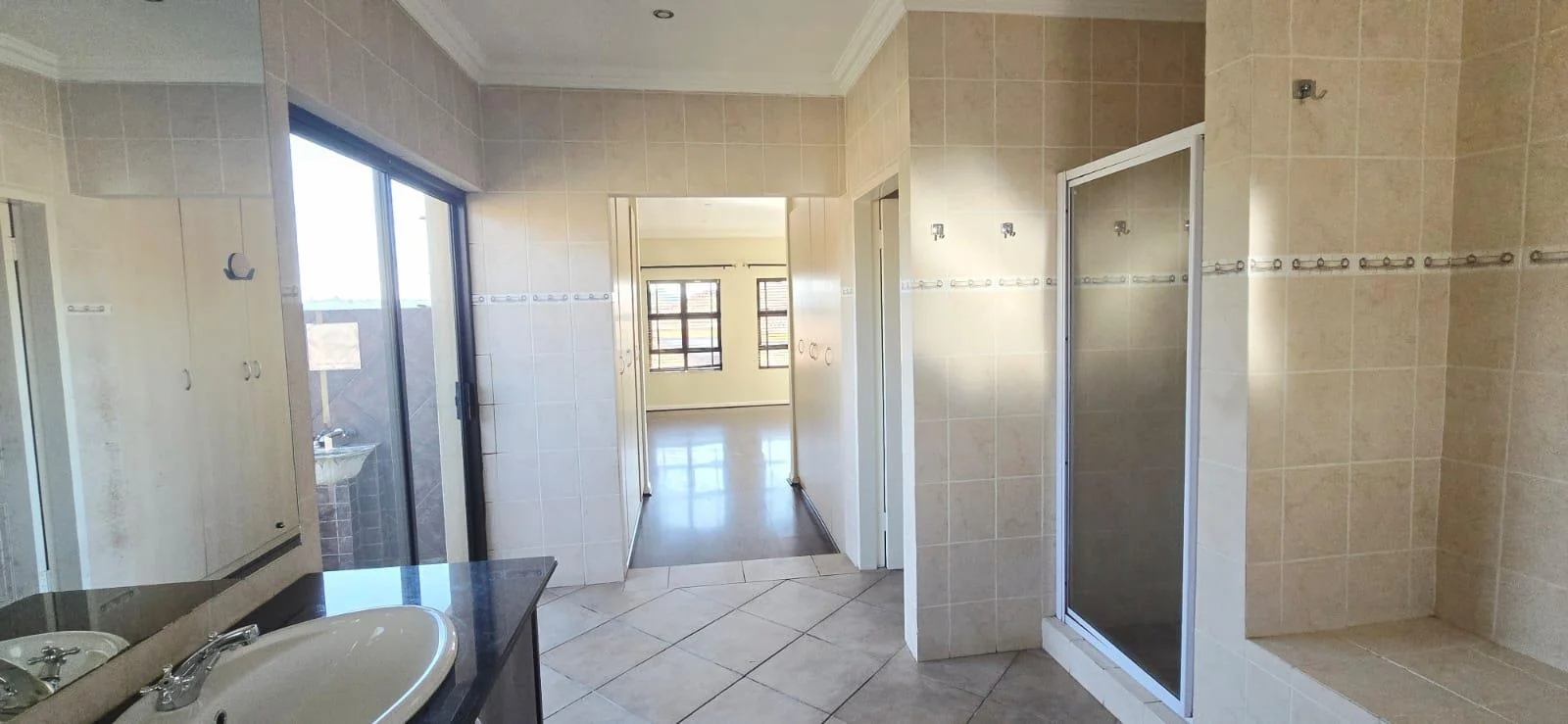 Stylish 4-Bedroom Family Home in Secure Glen Erasmia Estate