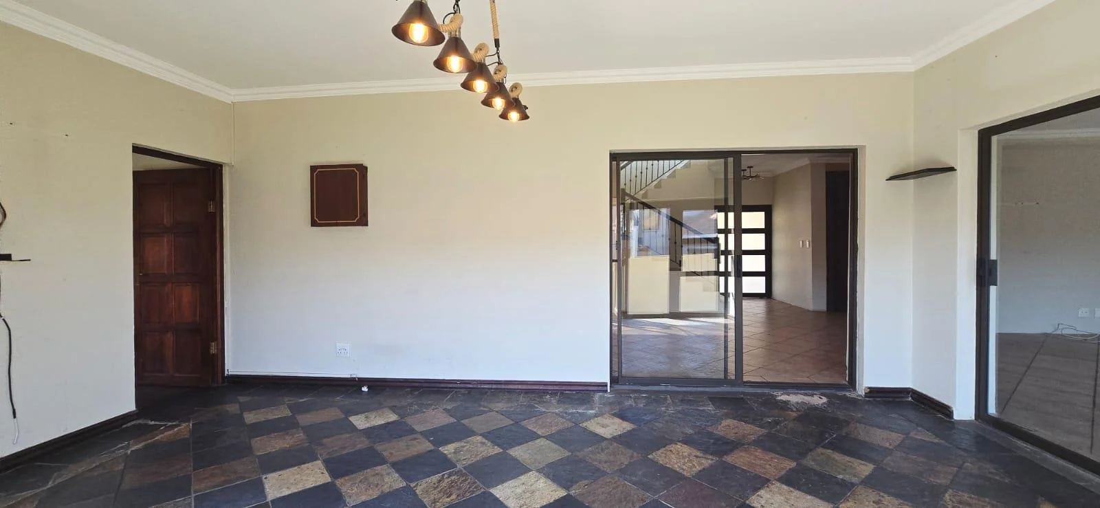 Stylish 4-Bedroom Family Home in Secure Glen Erasmia Estate