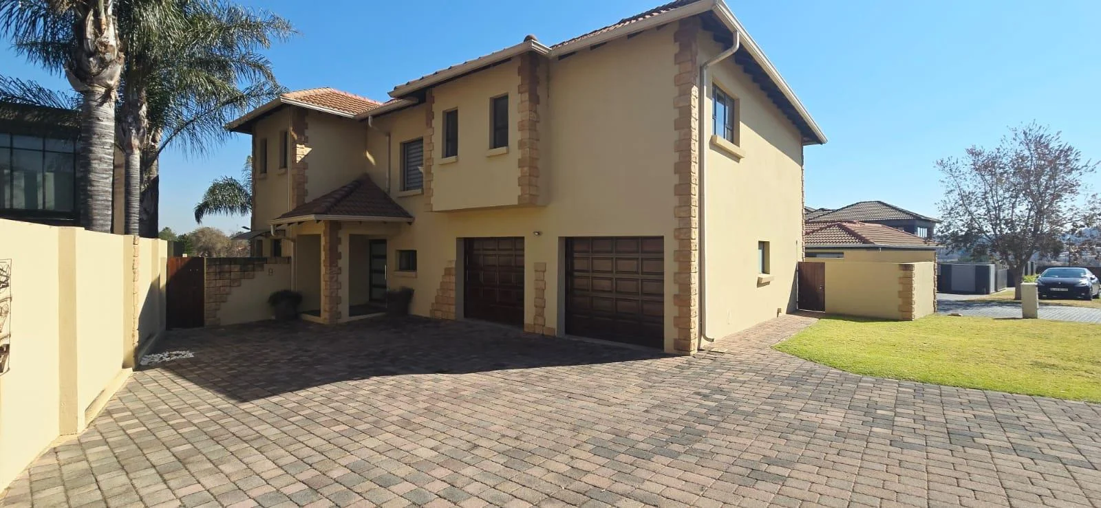 Stylish 4-Bedroom Family Home in Secure Glen Erasmia Estate