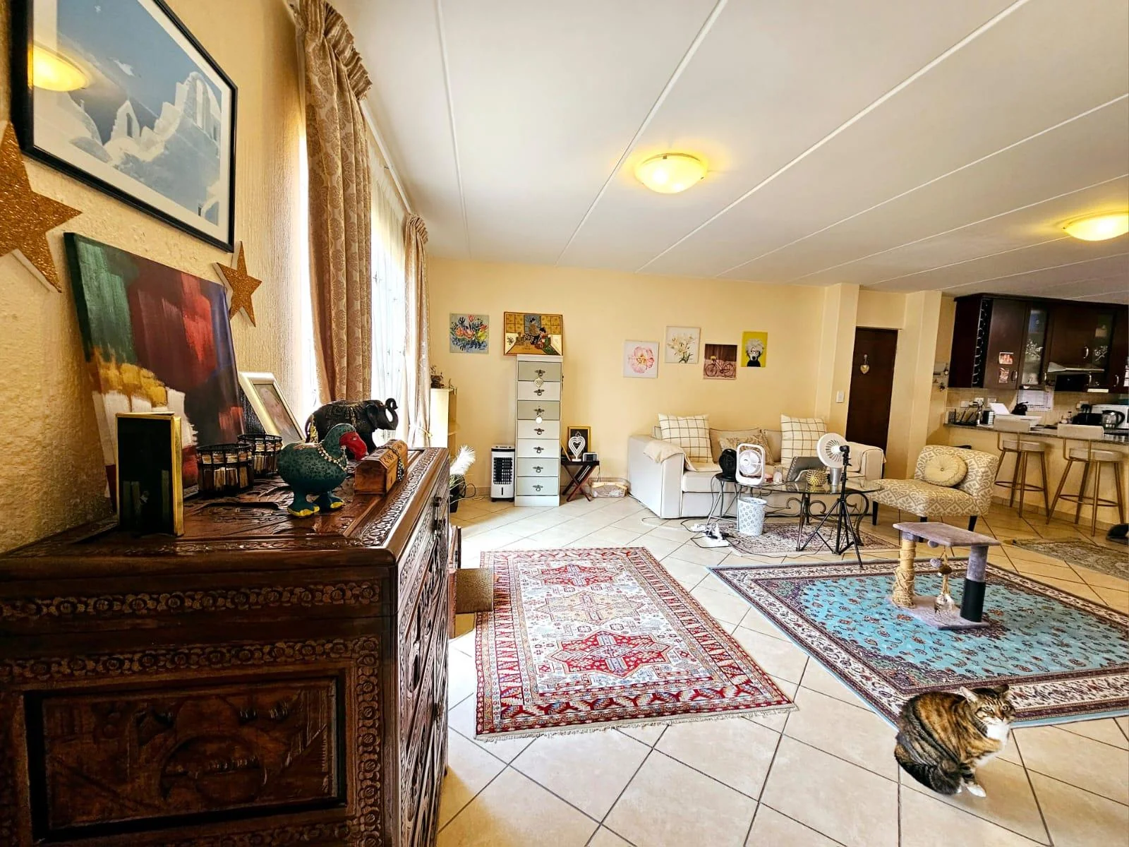 SPACIOUS, IMMACULATE UNIT — PERFECT FOR YOUNG COUPLES OR A SMALL FAMILY