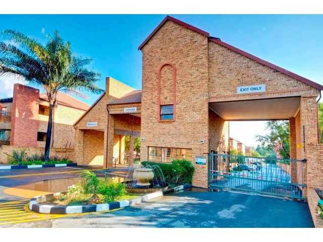 SPACIOUS, IMMACULATE UNIT — PERFECT FOR YOUNG COUPLES OR A SMALL FAMILY