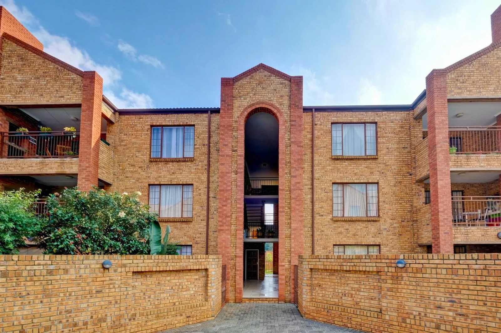 SPACIOUS, IMMACULATE UNIT — PERFECT FOR YOUNG COUPLES OR A SMALL FAMILY