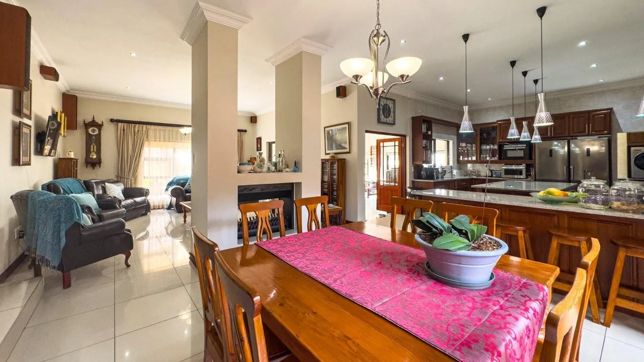 PRACTICAL DOUBLE LEVEL PROPERTY, SITUATED IN A PRIZED LOCATION OF MIDLANDS ESTATE