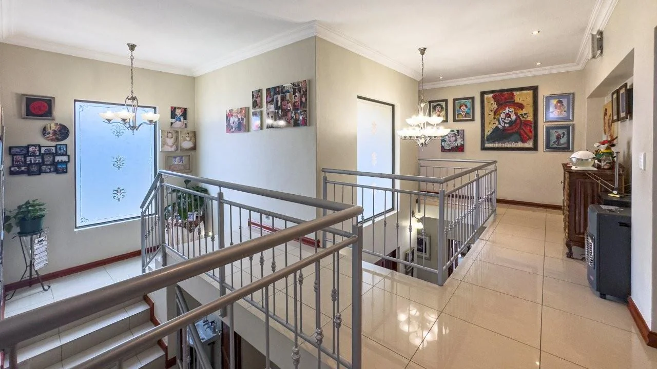 PRACTICAL DOUBLE LEVEL PROPERTY, SITUATED IN A PRIZED LOCATION OF MIDLANDS ESTATE