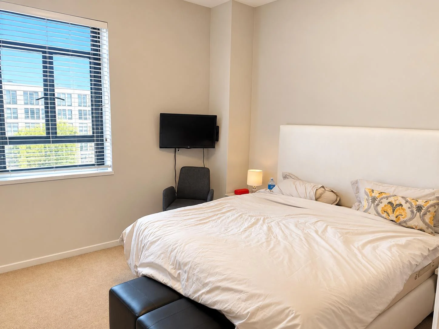 Fully furnished 2 bed apartment in the CBD