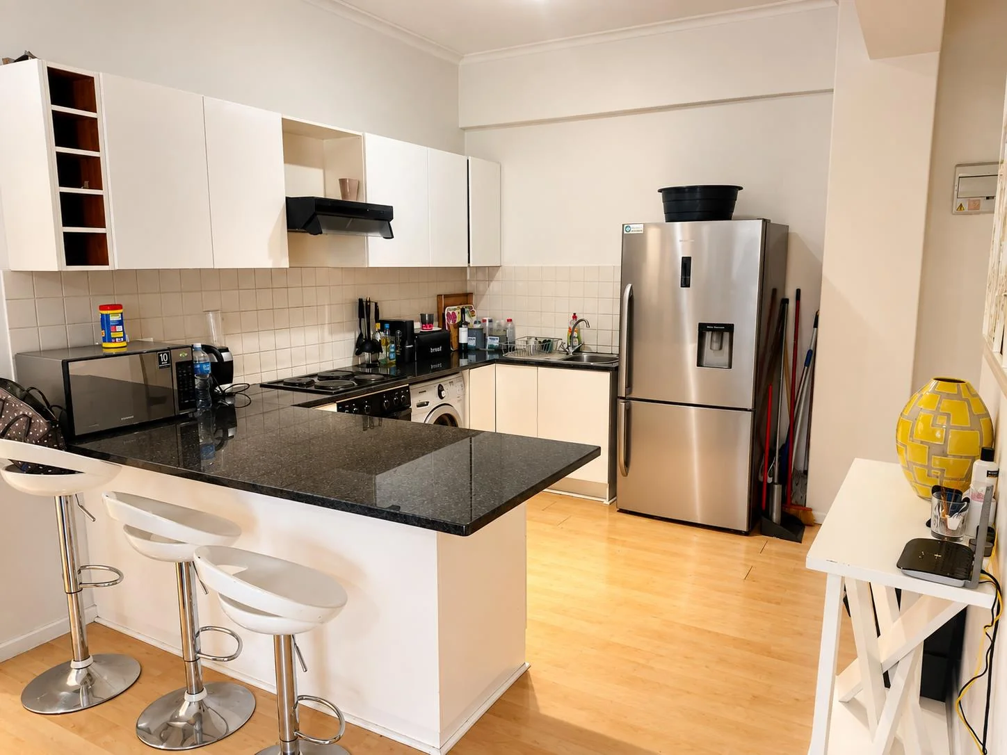 Fully furnished 2 bed apartment in the CBD