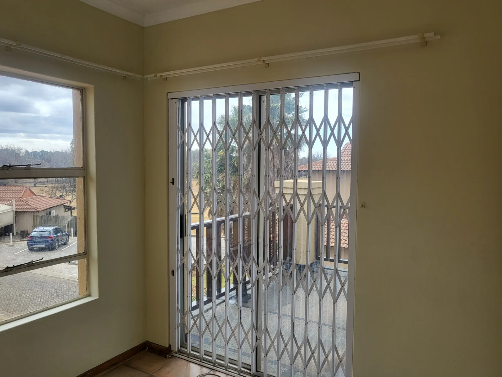 Upmarket townhouse for sale in Risiville at a bargain price!