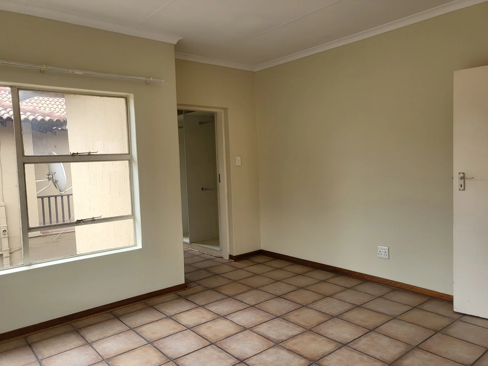 Upmarket townhouse for sale in Risiville at a bargain price!