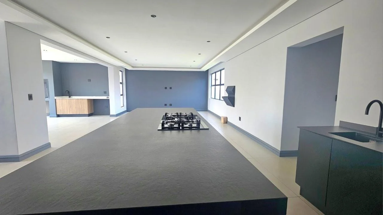 MIDSTREAM HEIGHTS !  THE  NEW LIFESTYLE ESTATE IN MIDSTREAM.