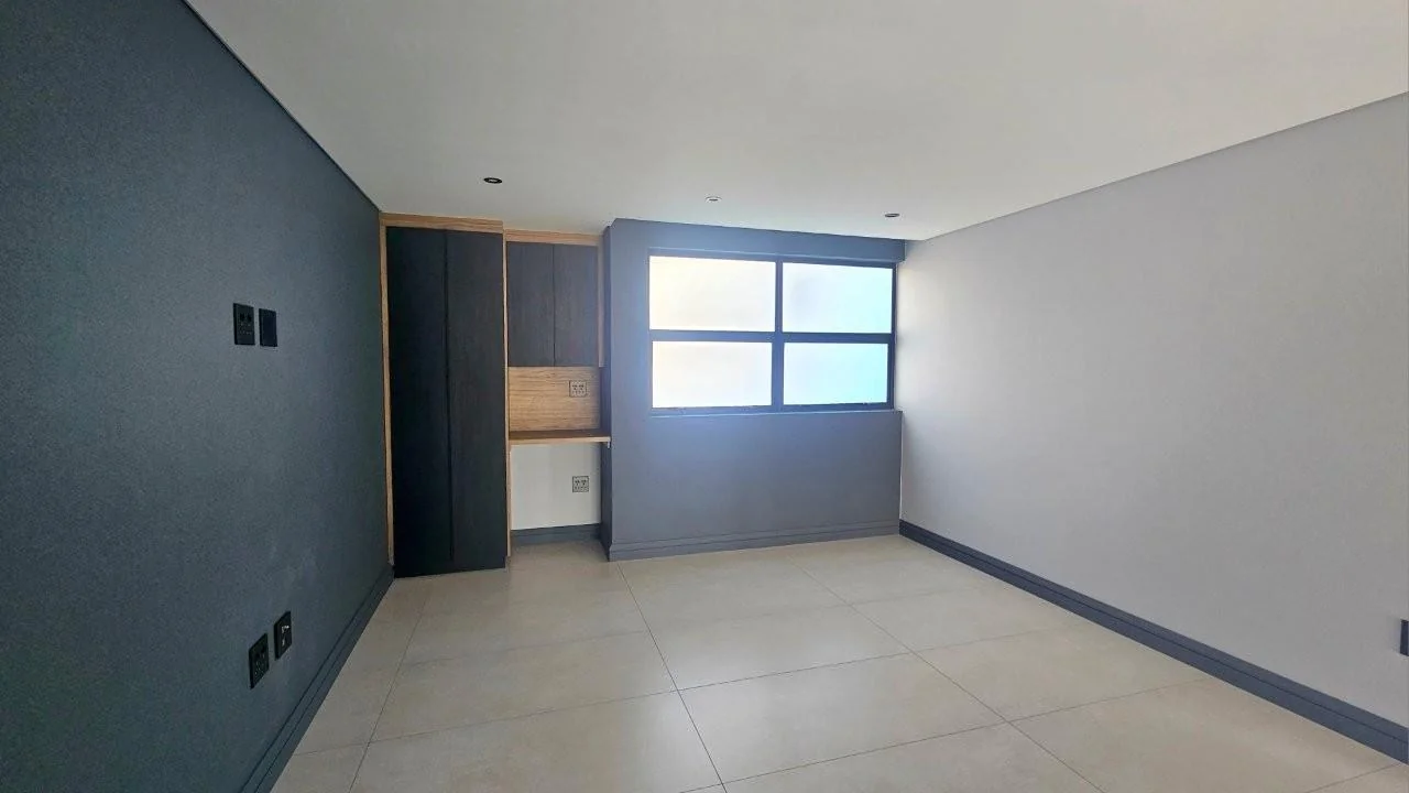 MIDSTREAM HEIGHTS !  THE  NEW LIFESTYLE ESTATE IN MIDSTREAM.