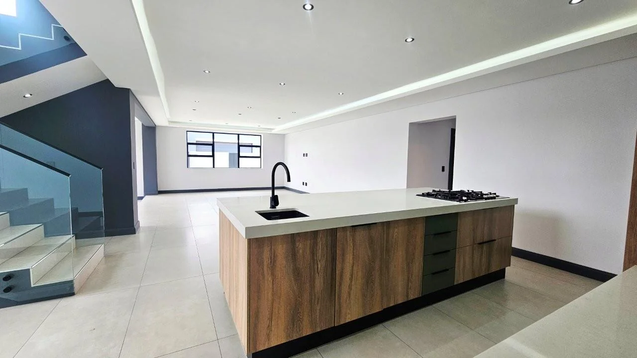 MIDSTREAM HEIGHTS !  THEMODERN,  UPMARKET LIFESTYLE ESTATE IN MIDSTREAM ESTATE.
