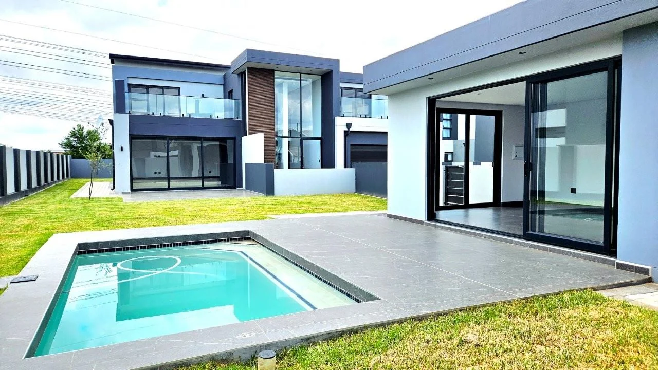 MIDSTREAM HEIGHTS !  THEMODERN,  UPMARKET LIFESTYLE ESTATE IN MIDSTREAM ESTATE.