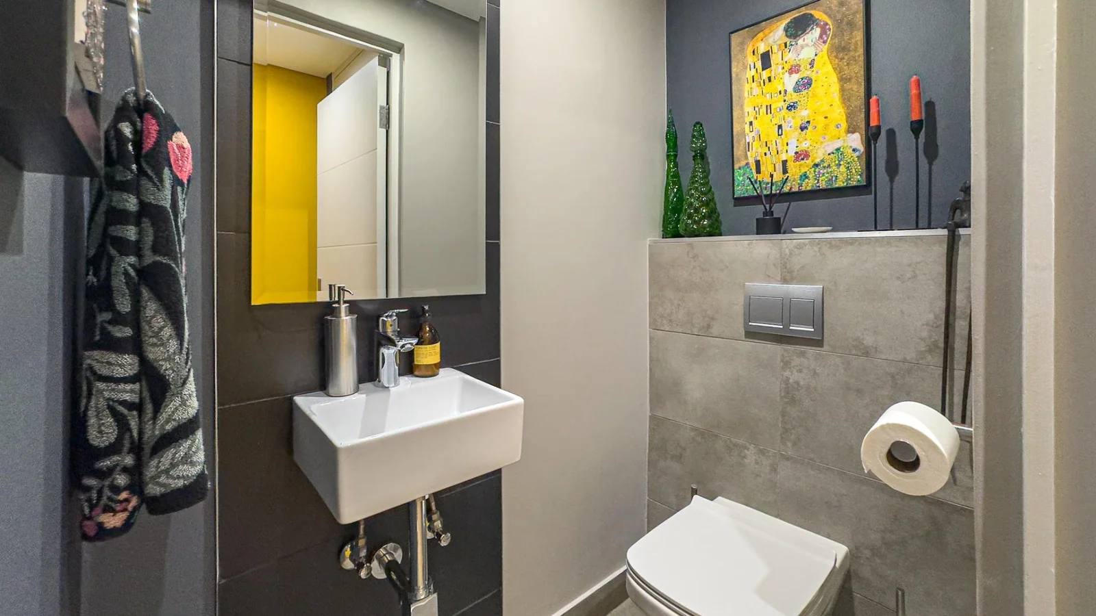 THE TOP BILLING, LUXURY LOCK-UP-AND-GO PENTHOUSE FOR PROFESSIONALS.  NO LOADSHEDDING