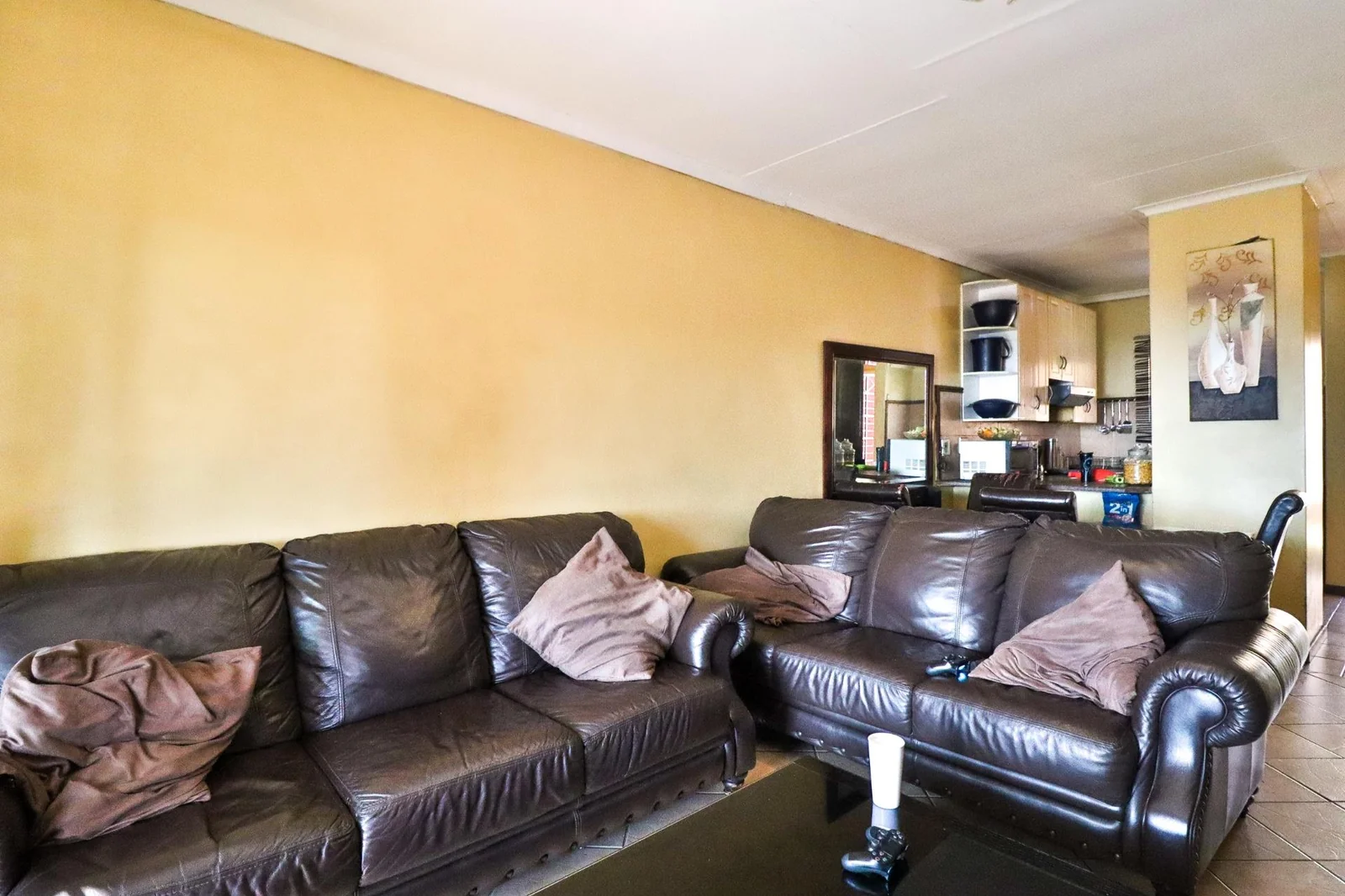 A HOME TO COME HOME TO ..... SIMPLEX IN SECURITY ESTATE!