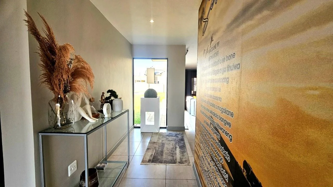 MODERN FINISHES, POOL, BIG PATIO LOTS OF LIGHT THAT FLOWS INTO THE KITCHEN, DINING AND LIVING AREAS.