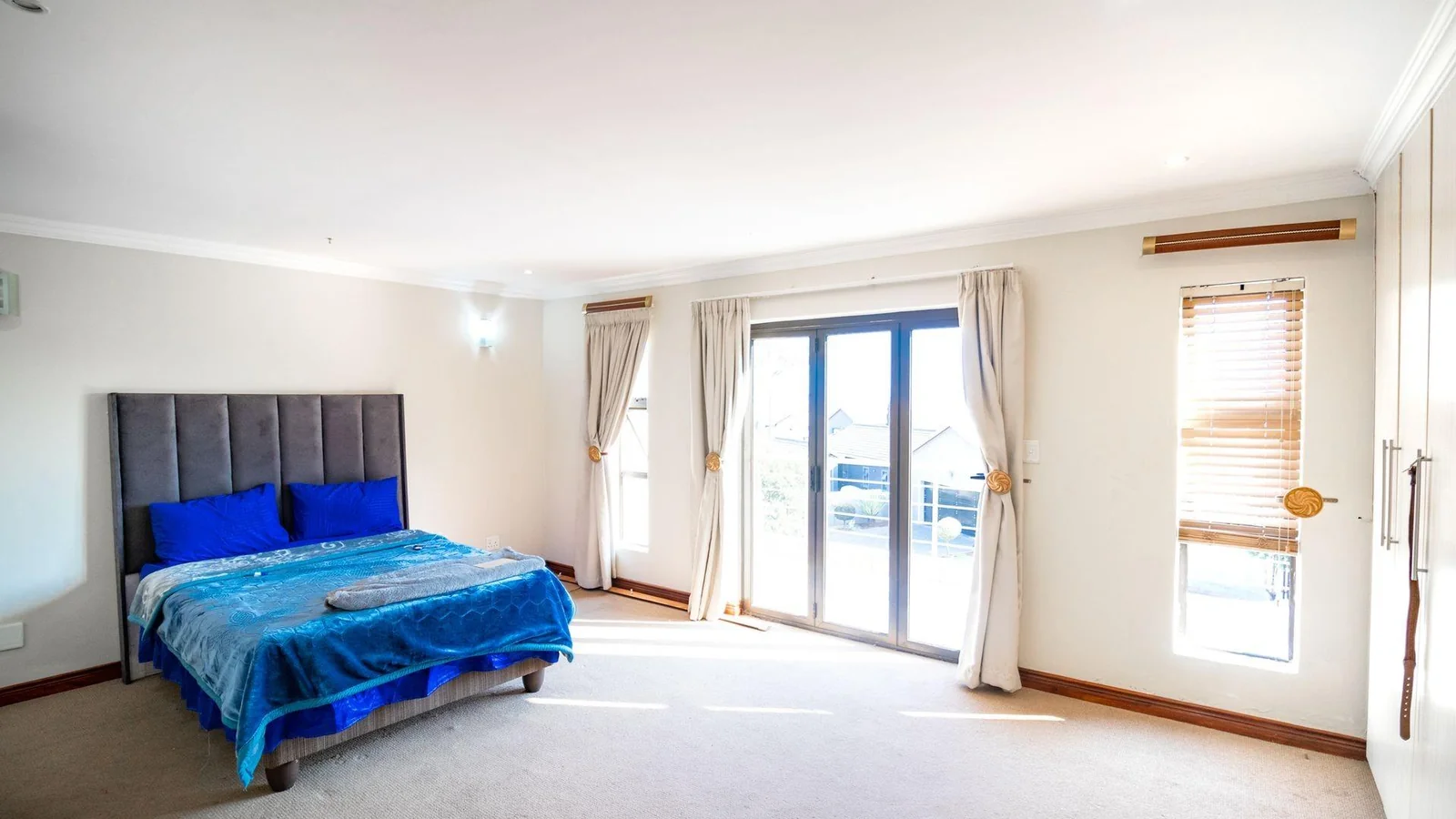 Modern Family Luxury Awaits – Double-Storey Corner Home for Sale in Secure Summerfield Estate, Kosmosdal | Thabang Ledwaba – Leapfrog Property Group Midrand