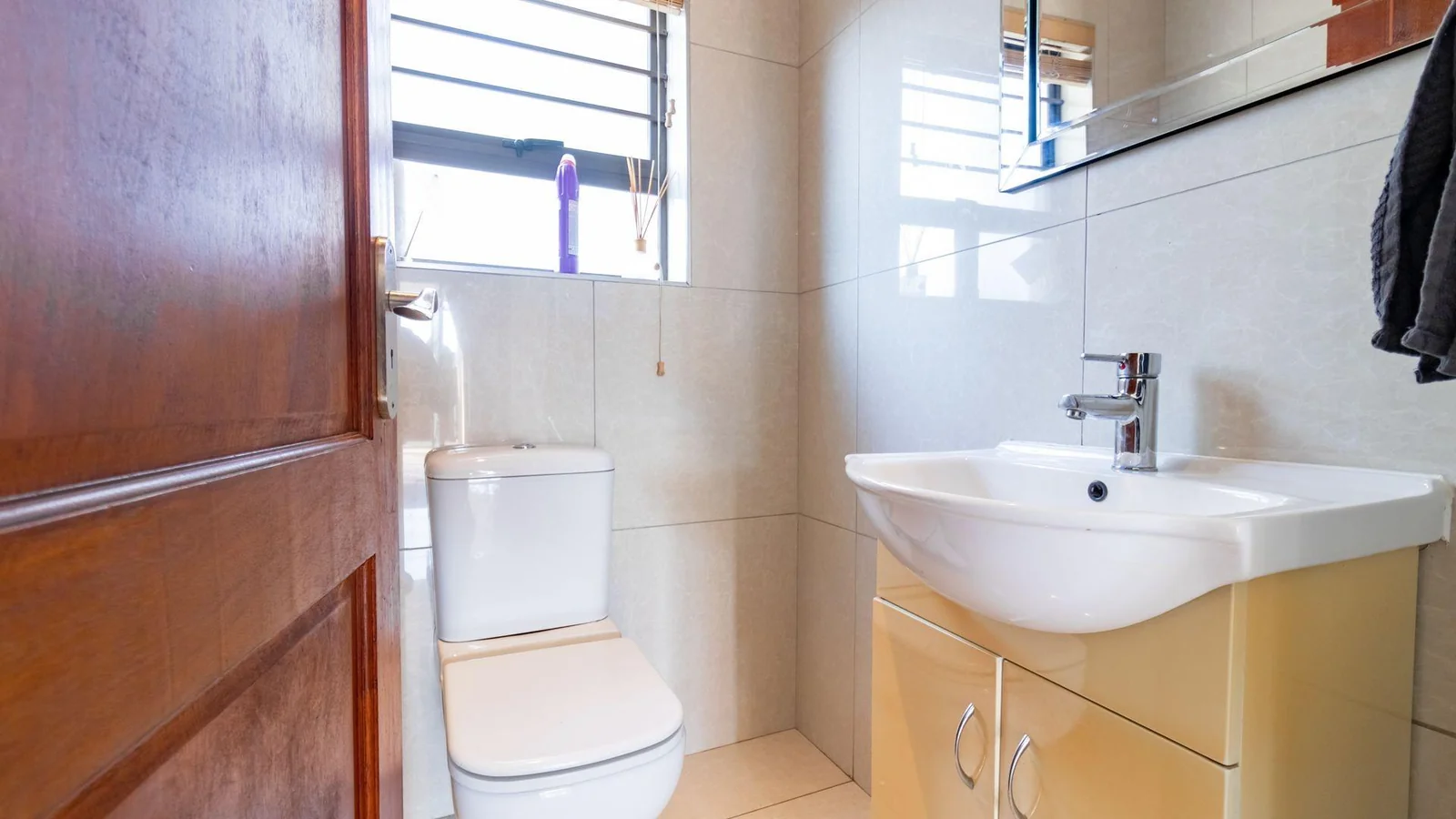 Modern Family Luxury Awaits – Double-Storey Corner Home for Sale in Secure Summerfield Estate, Kosmosdal | Thabang Ledwaba – Leapfrog Property Group Midrand