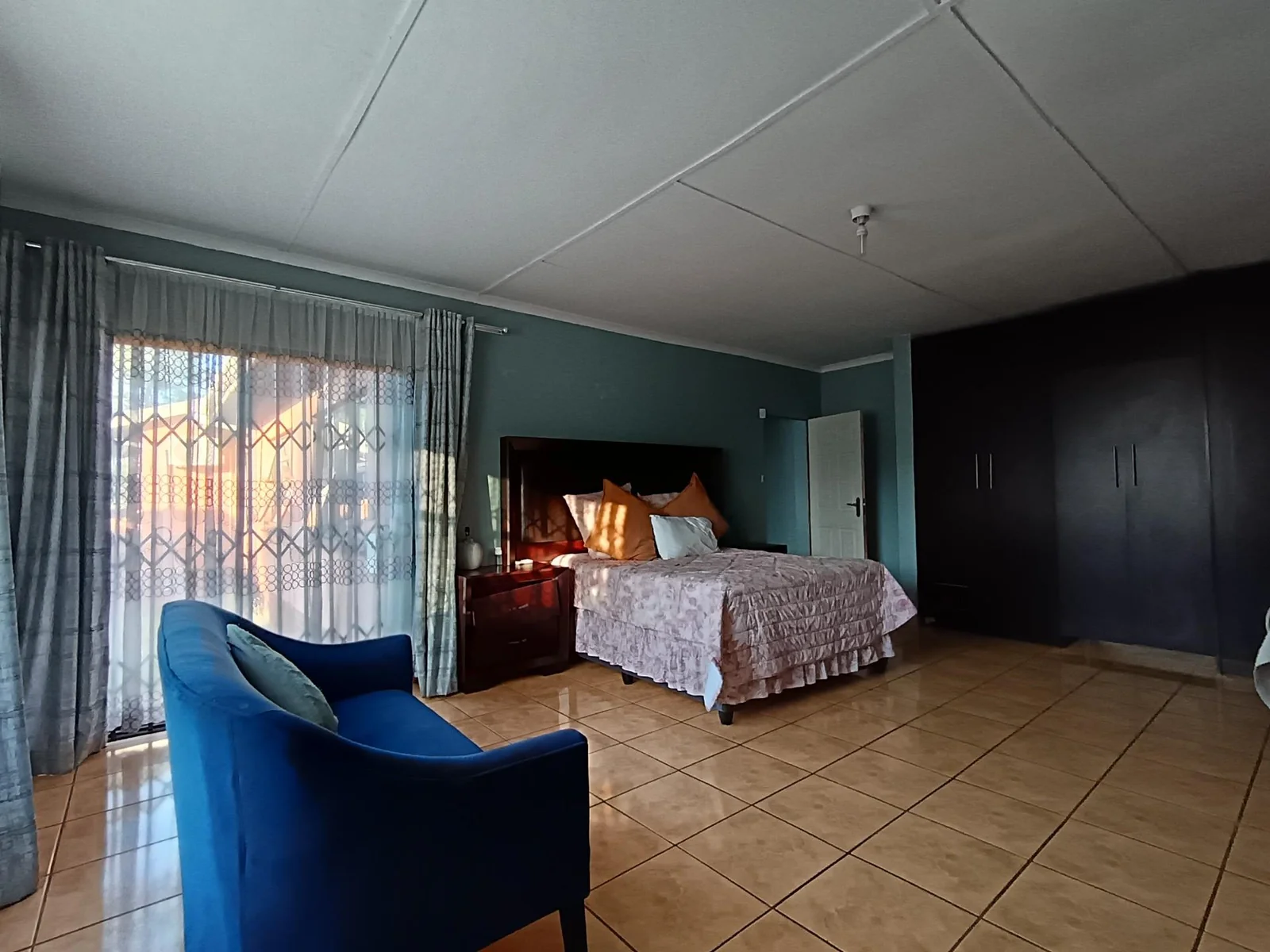 If you're looking for a home near all amenities and schools, then this is the perfect choice for you.