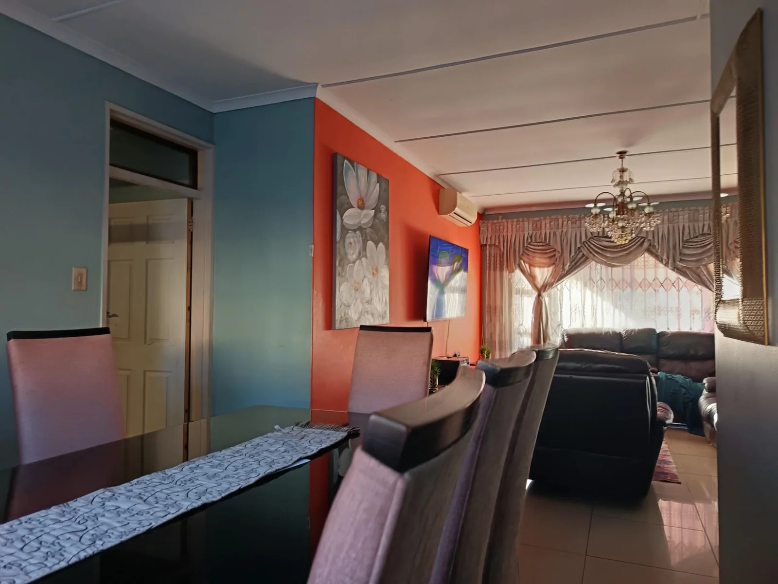 If you're looking for a home near all amenities and schools, then this is the perfect choice for you.