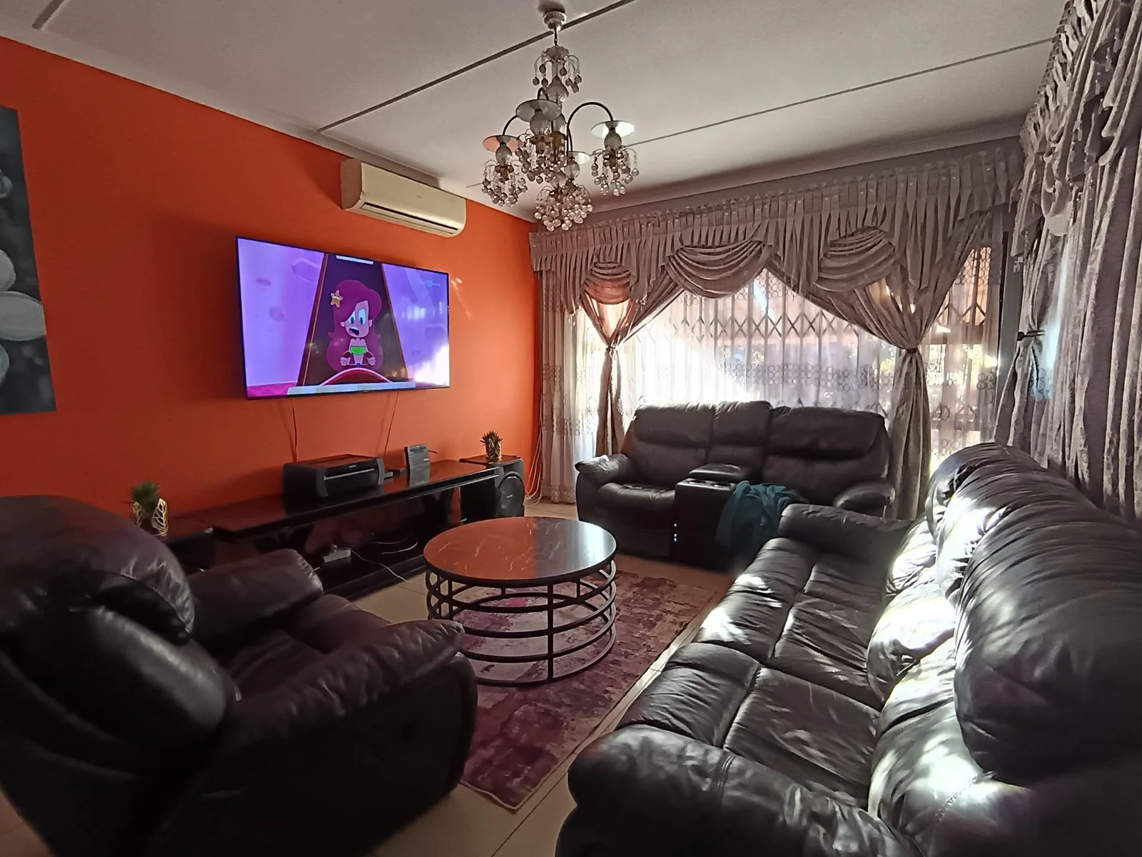 If you're looking for a home near all amenities and schools, then this is the perfect choice for you.