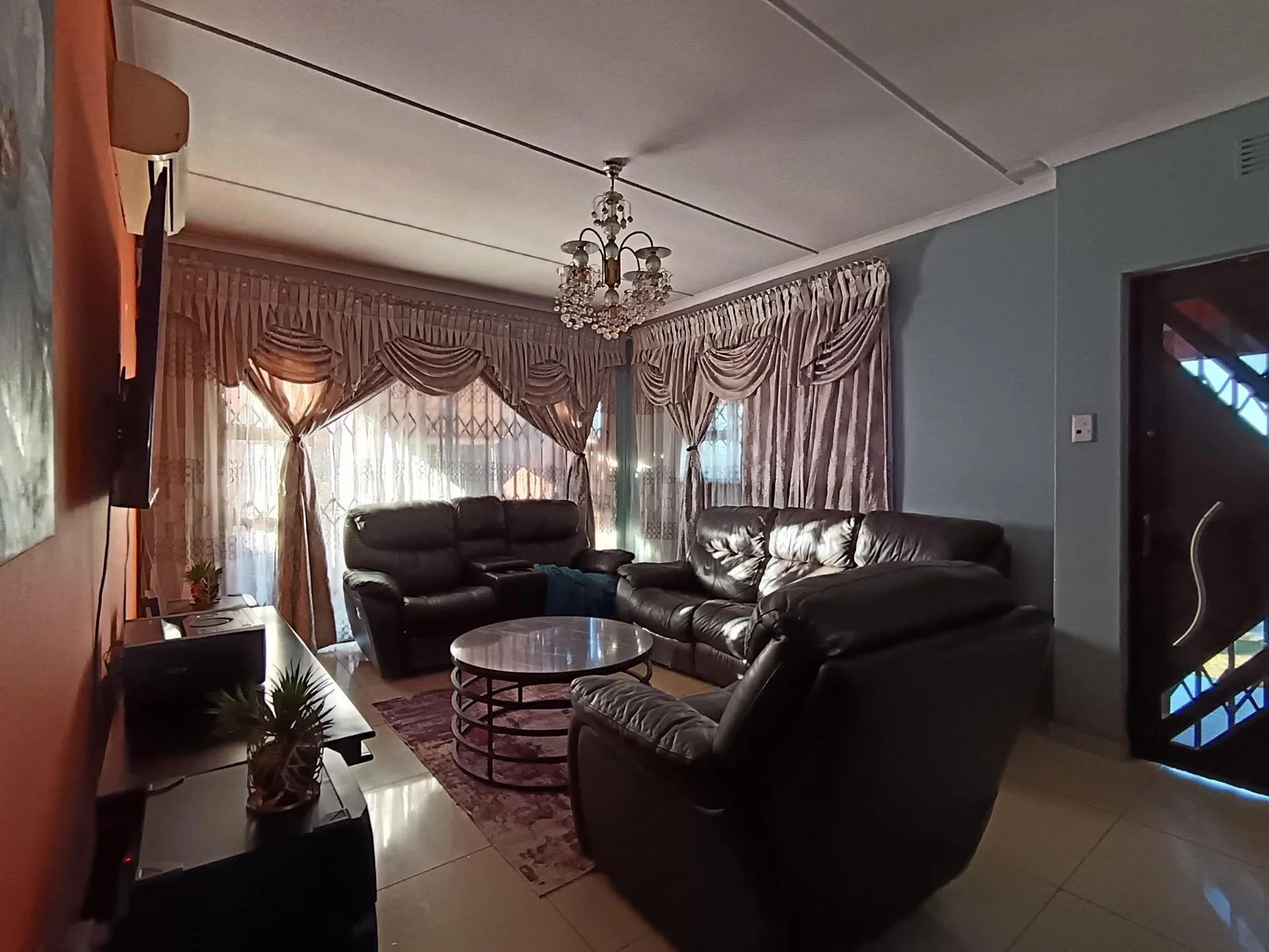 If you're looking for a home near all amenities and schools, then this is the perfect choice for you.