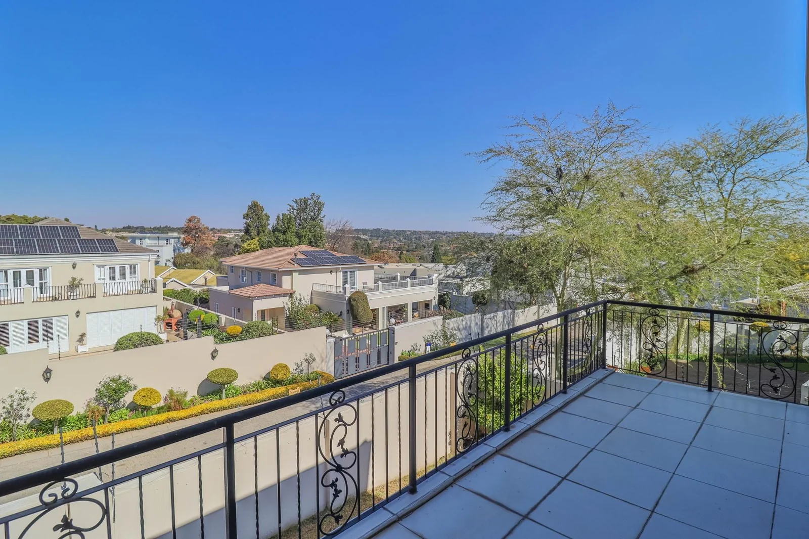 Elegant home for sale in Bryanston, Berkeley Heights Estates