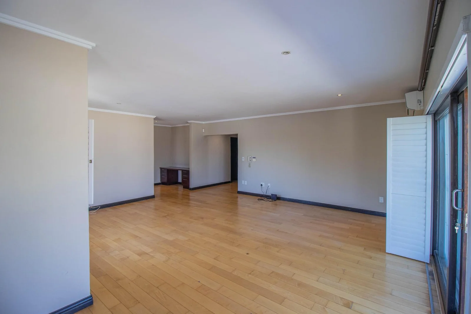 Elegant home for sale in Bryanston, Berkeley Heights Estates