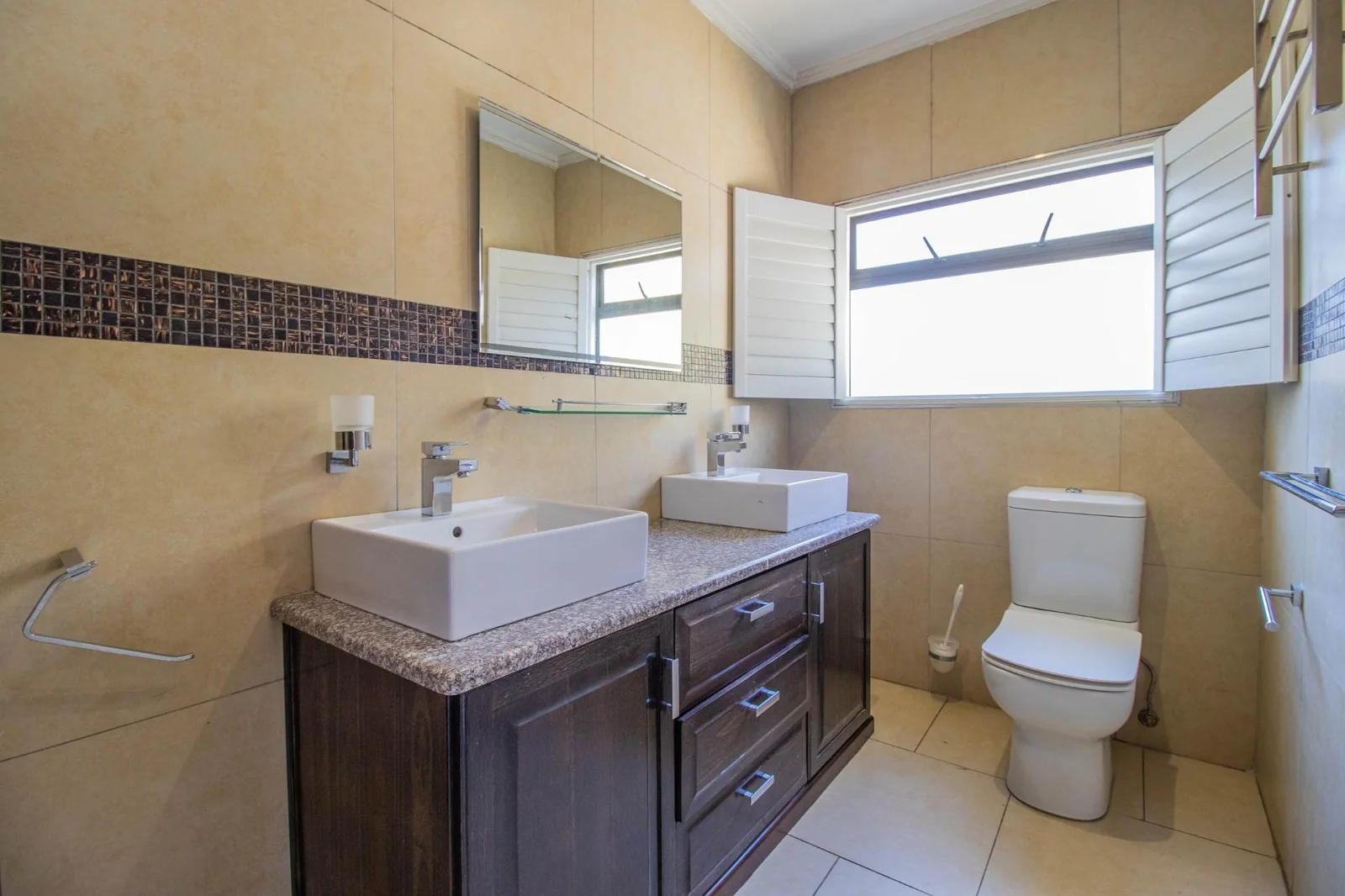 Elegant home for sale in Bryanston, Berkeley Heights Estates