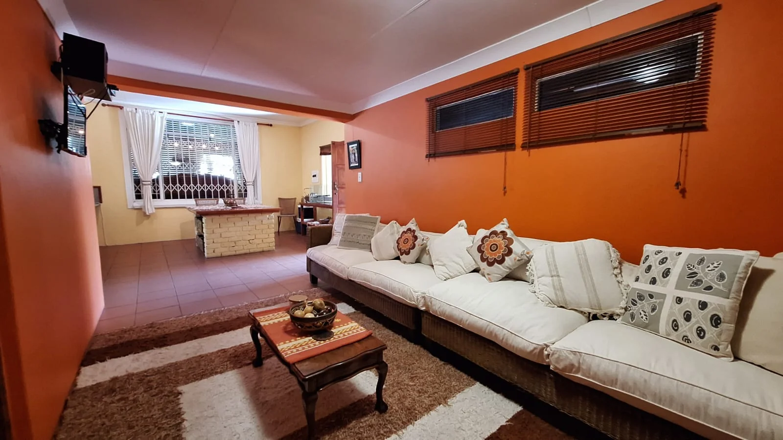 One of the most creative Homes that you have seen with Fabulous finishes and details, including a 160m² 2 Bedroom Flat, just to Wow You even Further.