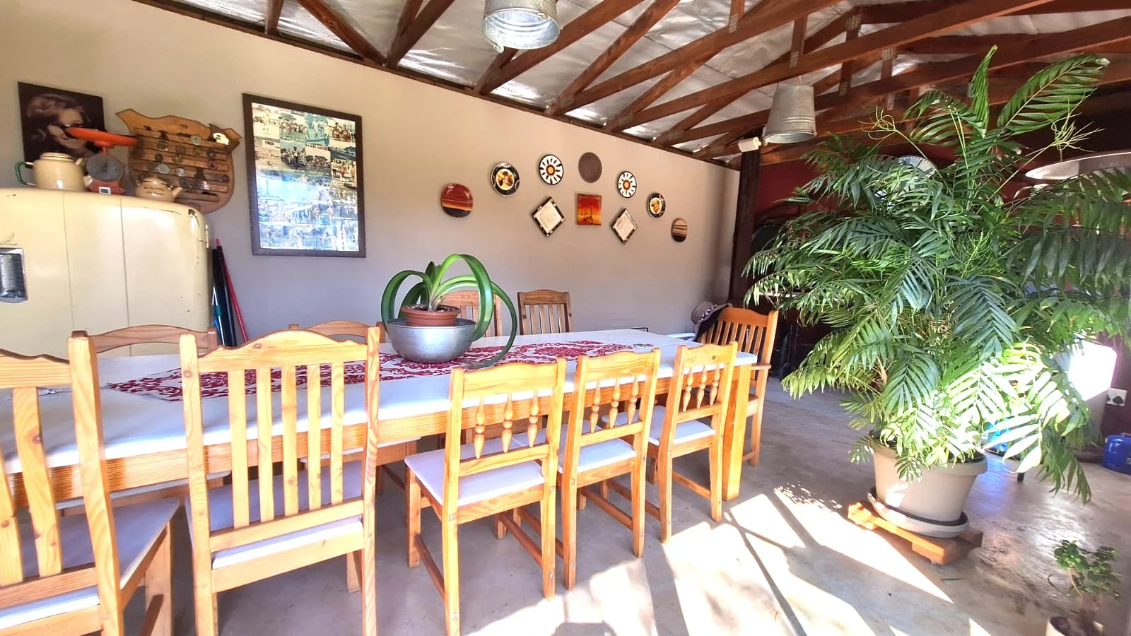 One of the most creative Homes that you have seen with Fabulous finishes and details, including a 160m² 2 Bedroom Flat, just to Wow You even Further.