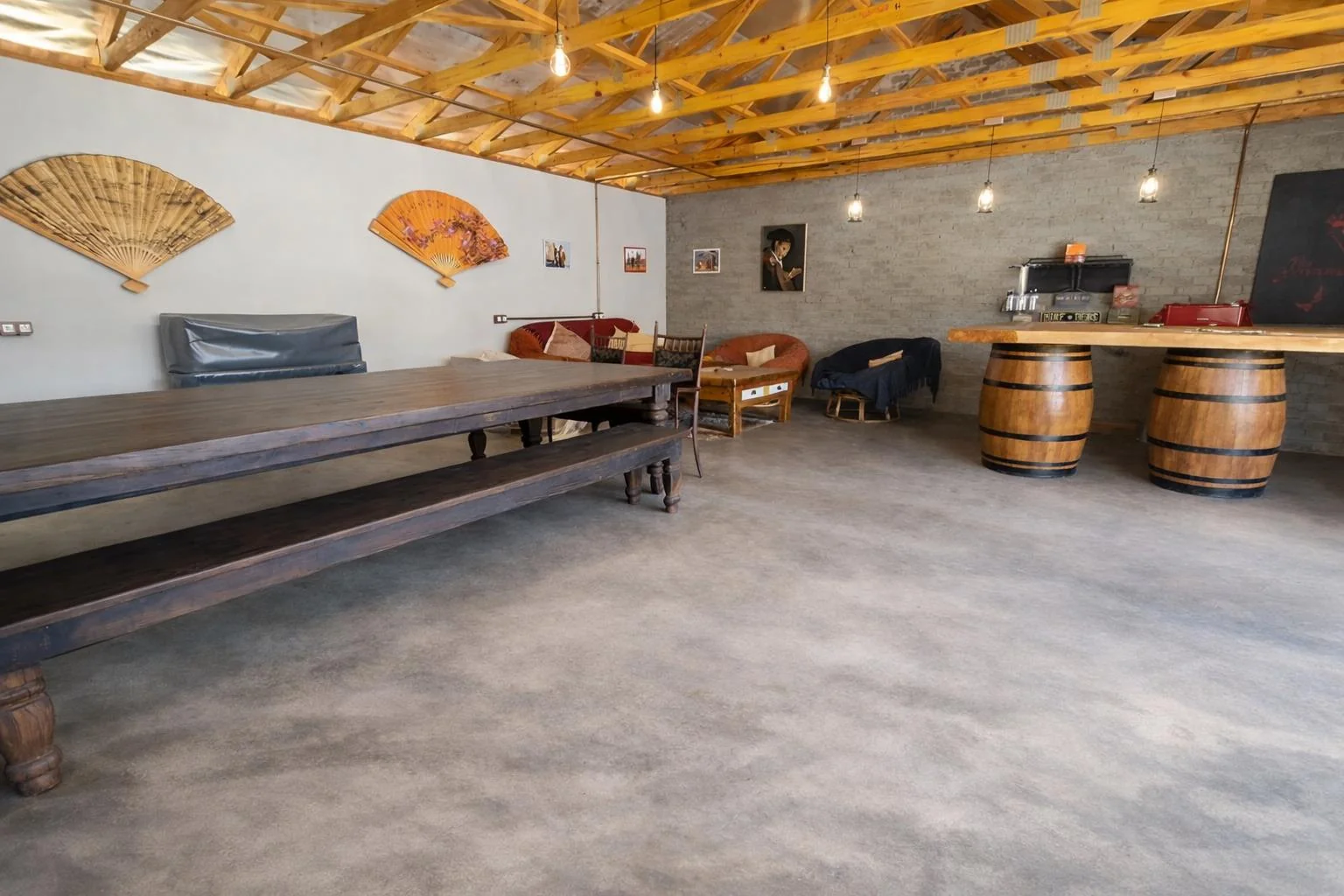 One of the most creative Homes that you have seen with Fabulous finishes and details, including a 160m² 2 Bedroom Flat, just to Wow You even Further.