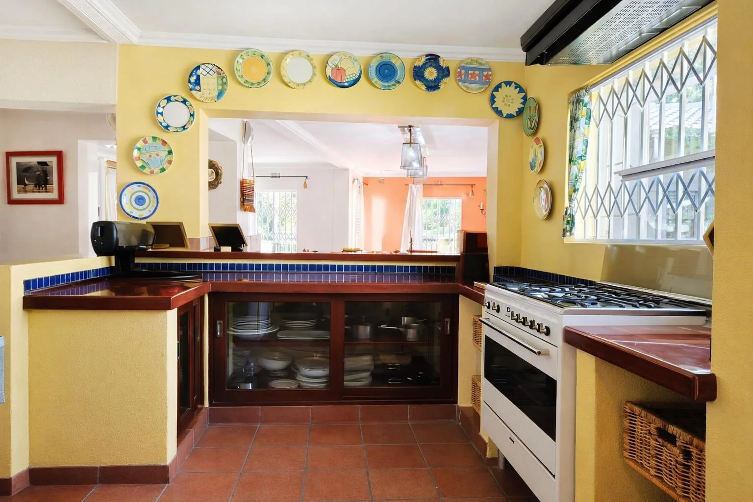 One of the most creative Homes that you have seen with Fabulous finishes and details, including a 160m² 2 Bedroom Flat, just to Wow You even Further.