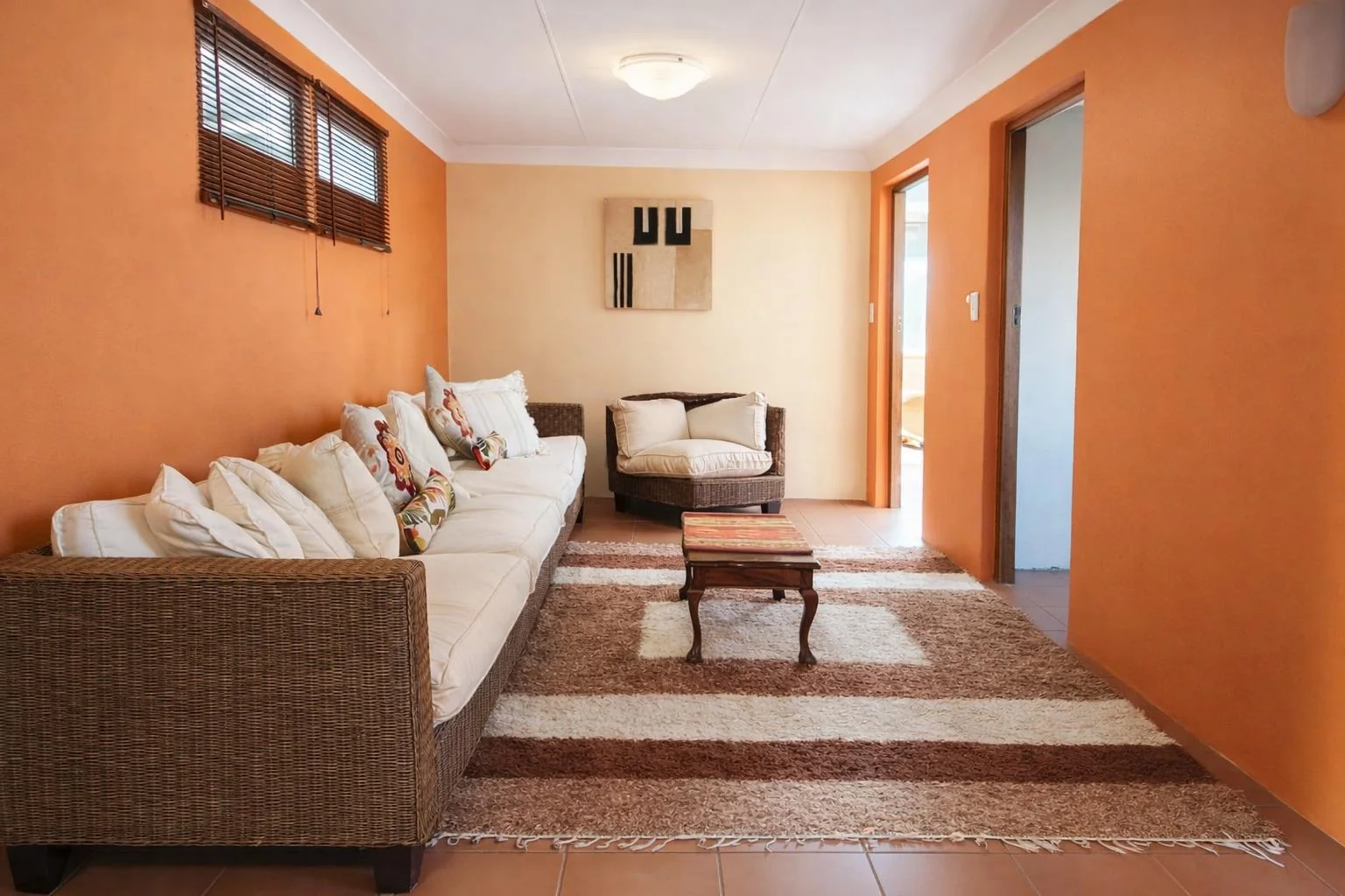 One of the most creative Homes that you have seen with Fabulous finishes and details, including a 160m² 2 Bedroom Flat, just to Wow You even Further.