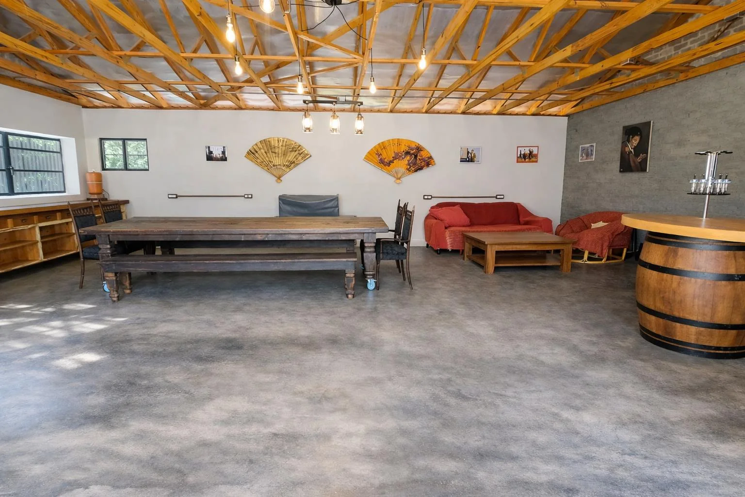 One of the most creative Homes that you have seen with Fabulous finishes and details, including a 160m² 2 Bedroom Flat, just to Wow You even Further.